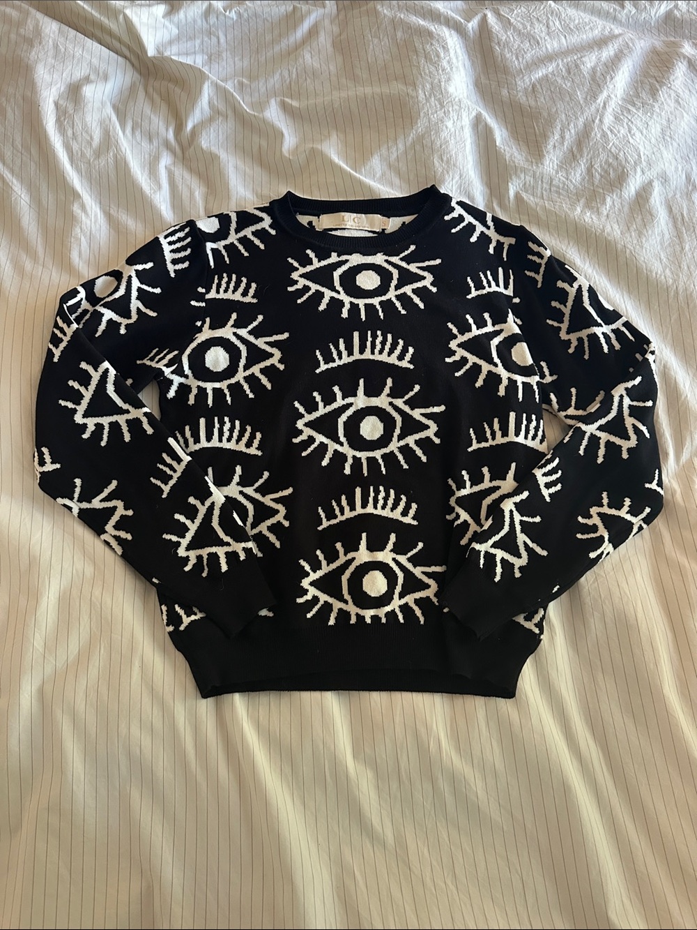 Lizette Collection - Black Eye-Pattern Crewneck Sweater - S